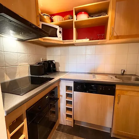 Skis Et Piscine 2100 M * La Plagne