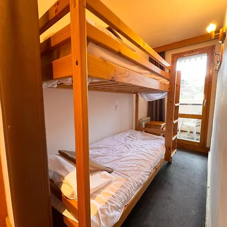 Apartman Skis Et Piscine 2100 M *