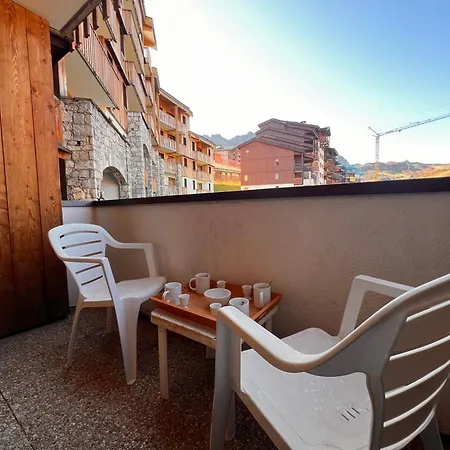 Skis Et Piscine 2100 M La Plagne