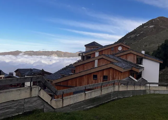 Skis Et Piscine 2100 M 拉普拉涅